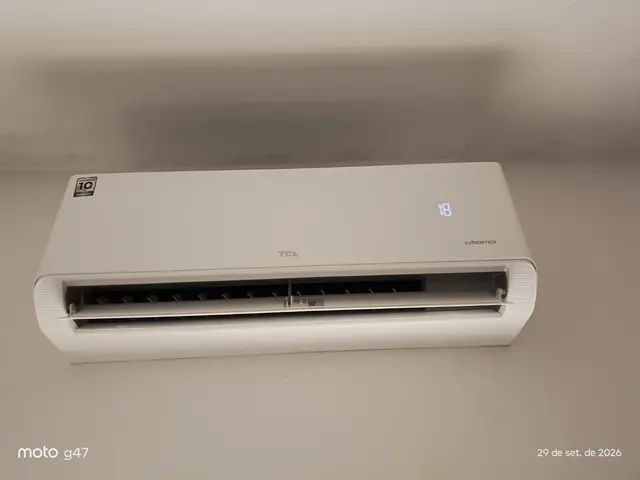Ar-condicionado split instalado pela MM-AR na parede interna