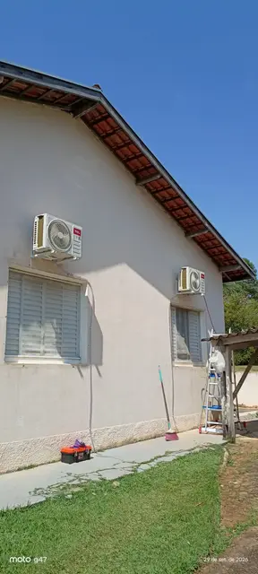Unidade externa de ar-condicionado instalada pela MM-AR
